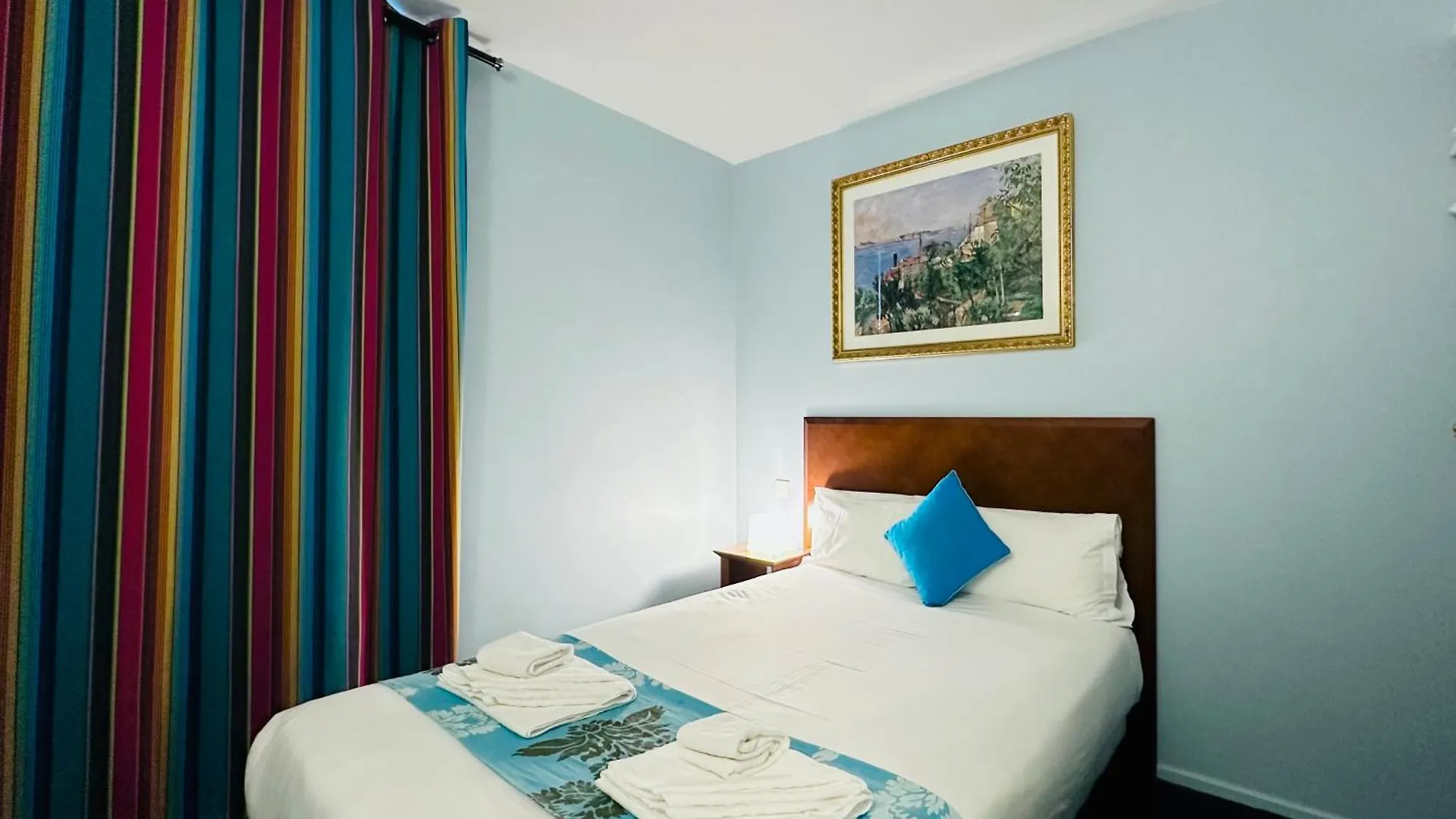 Hotel Bellevue Montmartre Paris
